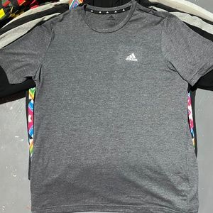 Adidas t shirt
